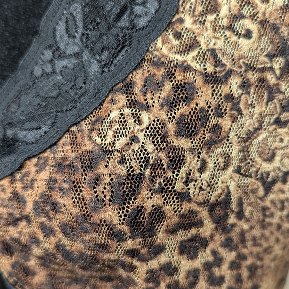 ​Gilligan & O'Malley Leopard Lace Maxi Nightgown M Slit Valentine's Sexy - Picture 5 of 13